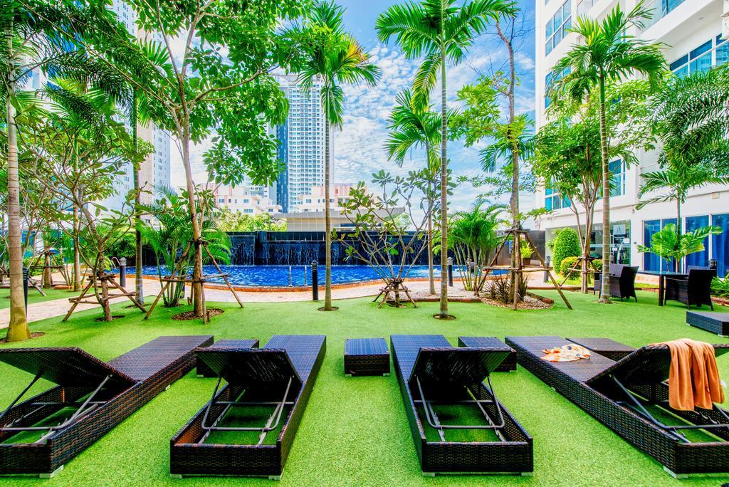 Nam Talay Jomtien Beach Exteriör bild